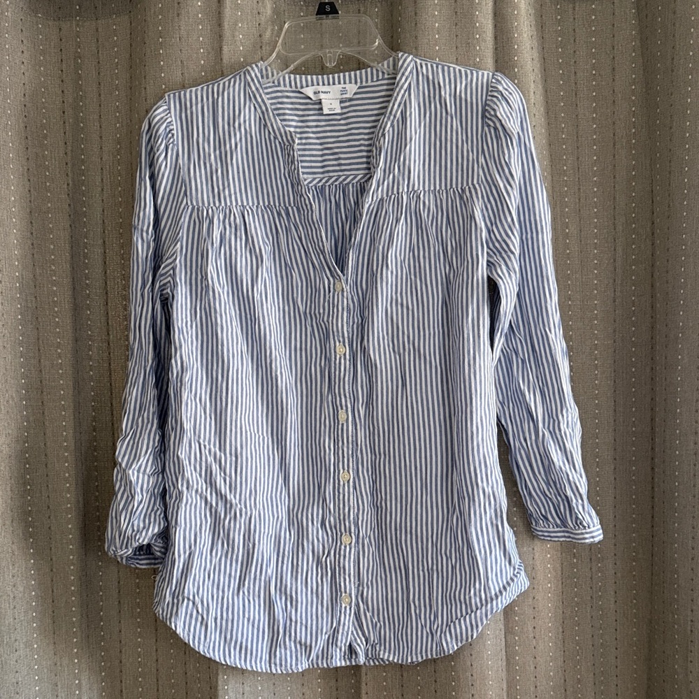 Old Navy Blue and White Striped Button Down Shirt